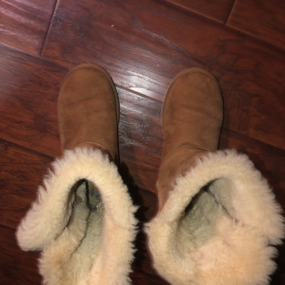 Bailey button uggs - Picture 4 of 5